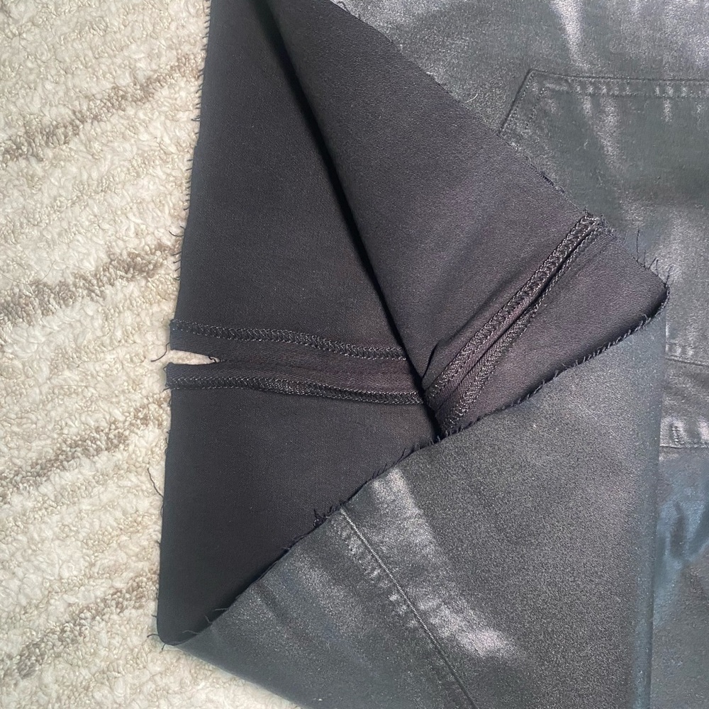 AGOLDE Black Coated Denim Mini Skirt Size 25 – Faux Leather Look - Picture 5 of 7